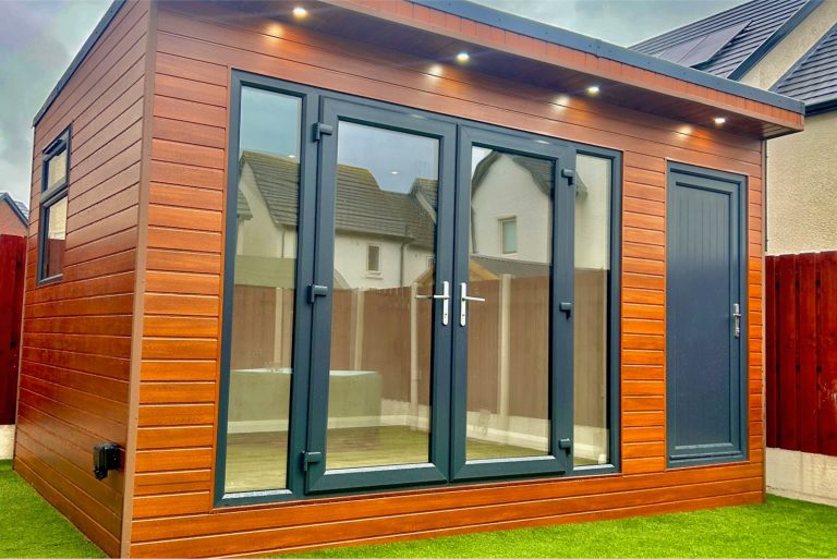 Garden room by CG Joinery
